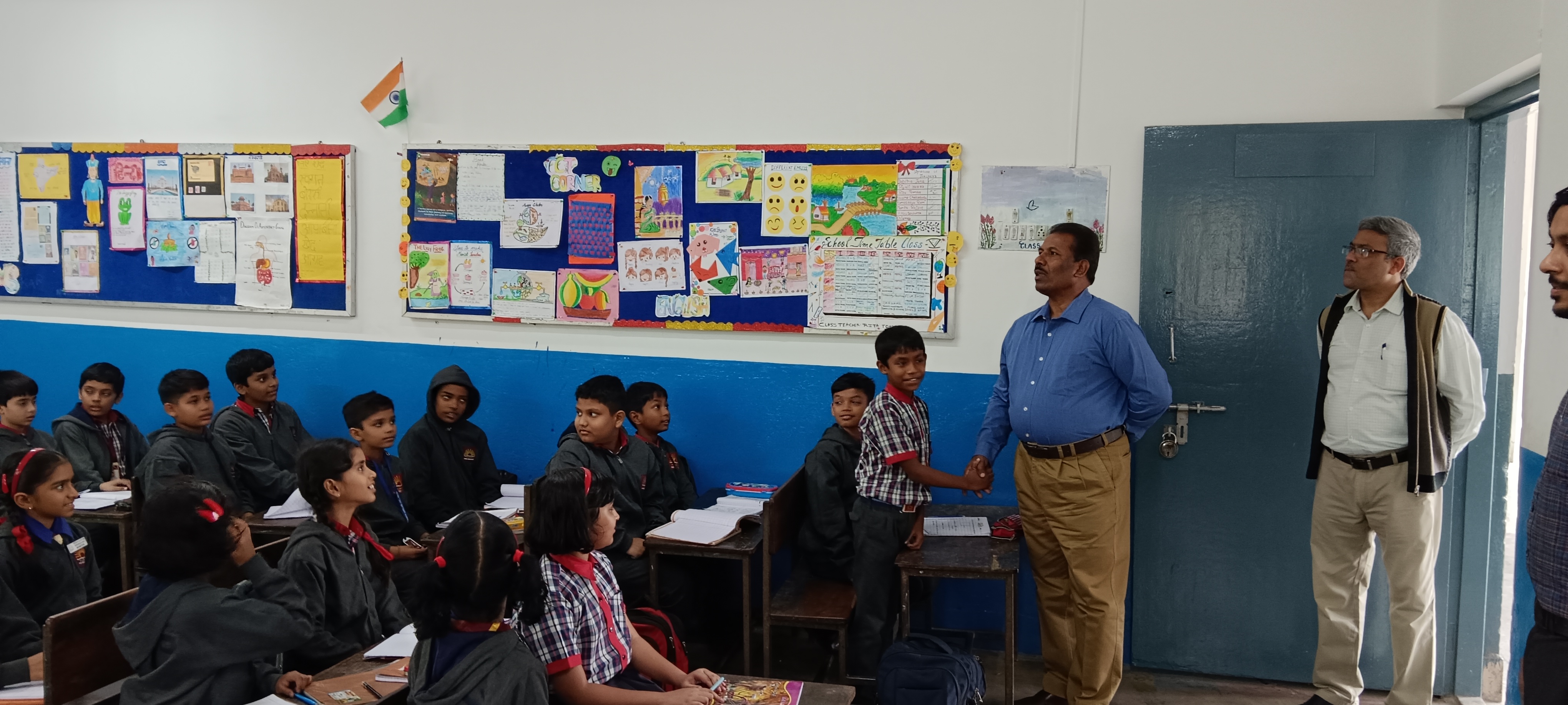 Sh Y Arun Kumar interacting with students
