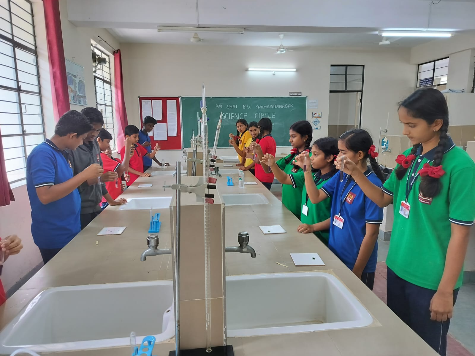 रसायन विज्ञान प्रयोगशाला व्यावहारिक