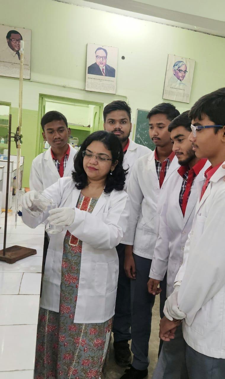 रसायन विज्ञान प्रयोगशाला