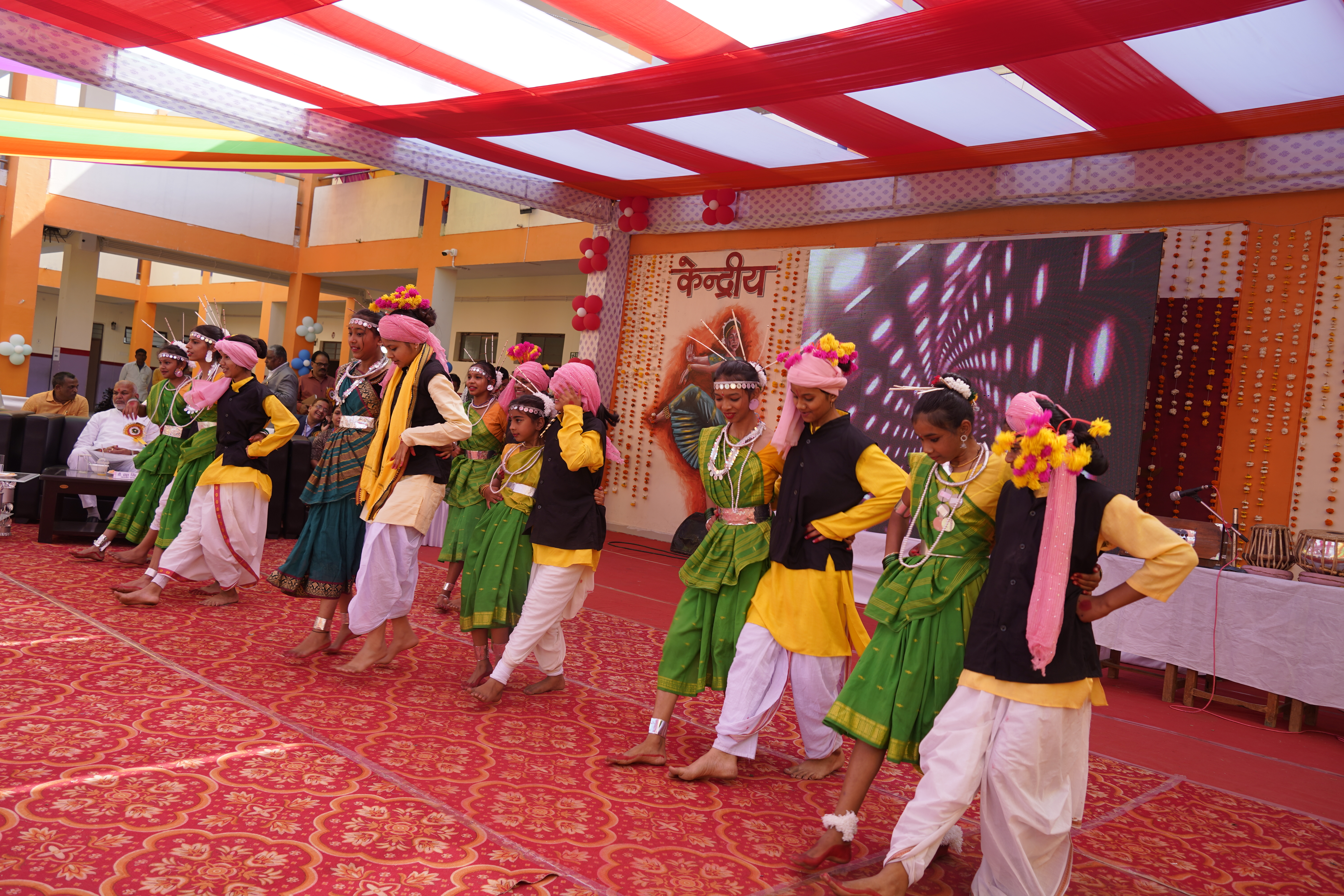 नये भवन का उद्घाटन