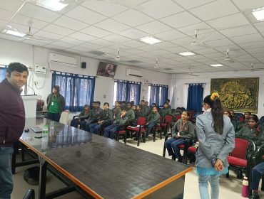 पीएम श्री योजना के तहत आठवीं कक्षा के छात्रों के लिए नाइलिट द्वारा एआई/एमएल पर इंटर्नशिप प्रशिक्षण