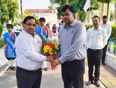 नवनिर्मित व्यावसायिक प्रयोगशाला का उद्घाटन