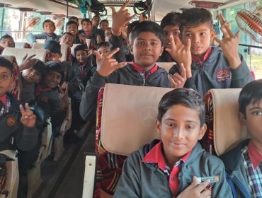 पी एम् श्री योजना के अंतर्गत प्रयागराज में विद्यार्थियों का एक्सपोज़र विजिट 2025