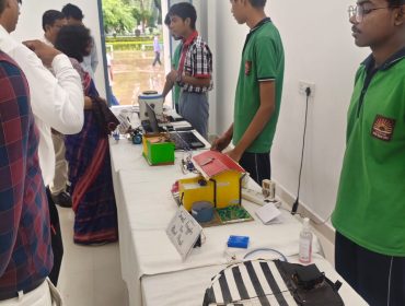 VOCATIONAL LAB VISIT OF HON'BLE DEPUTY COMMISSIONER KV RO VARANASI