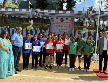 Chairman with Winner Teams