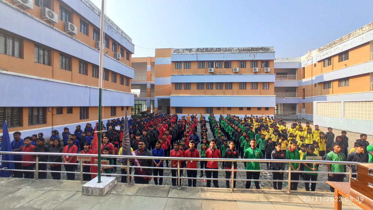 विद्यालय का आतंरिक दृश्य