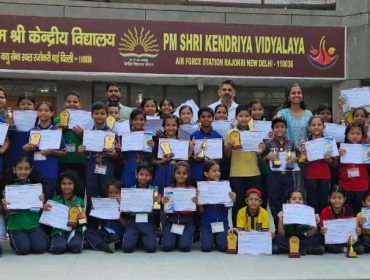 prize distribution primary section c, pm shri kv afs rajokri (4)