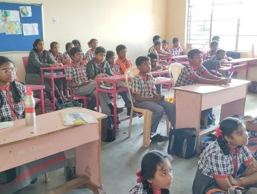 बैगलेस दिन 2 संगीत