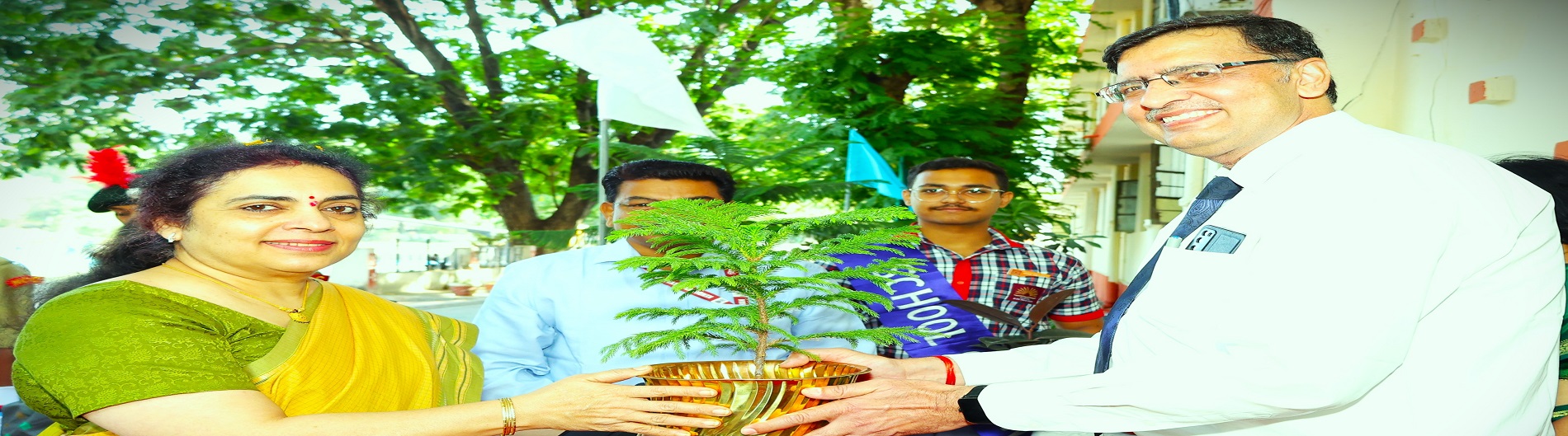 Commissioner Ma’am Welcome by Principal Sir
