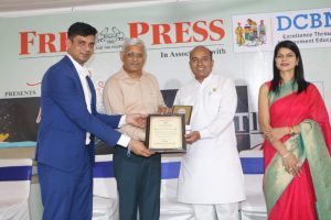 free press award to kamal kishore sharma pgt cs