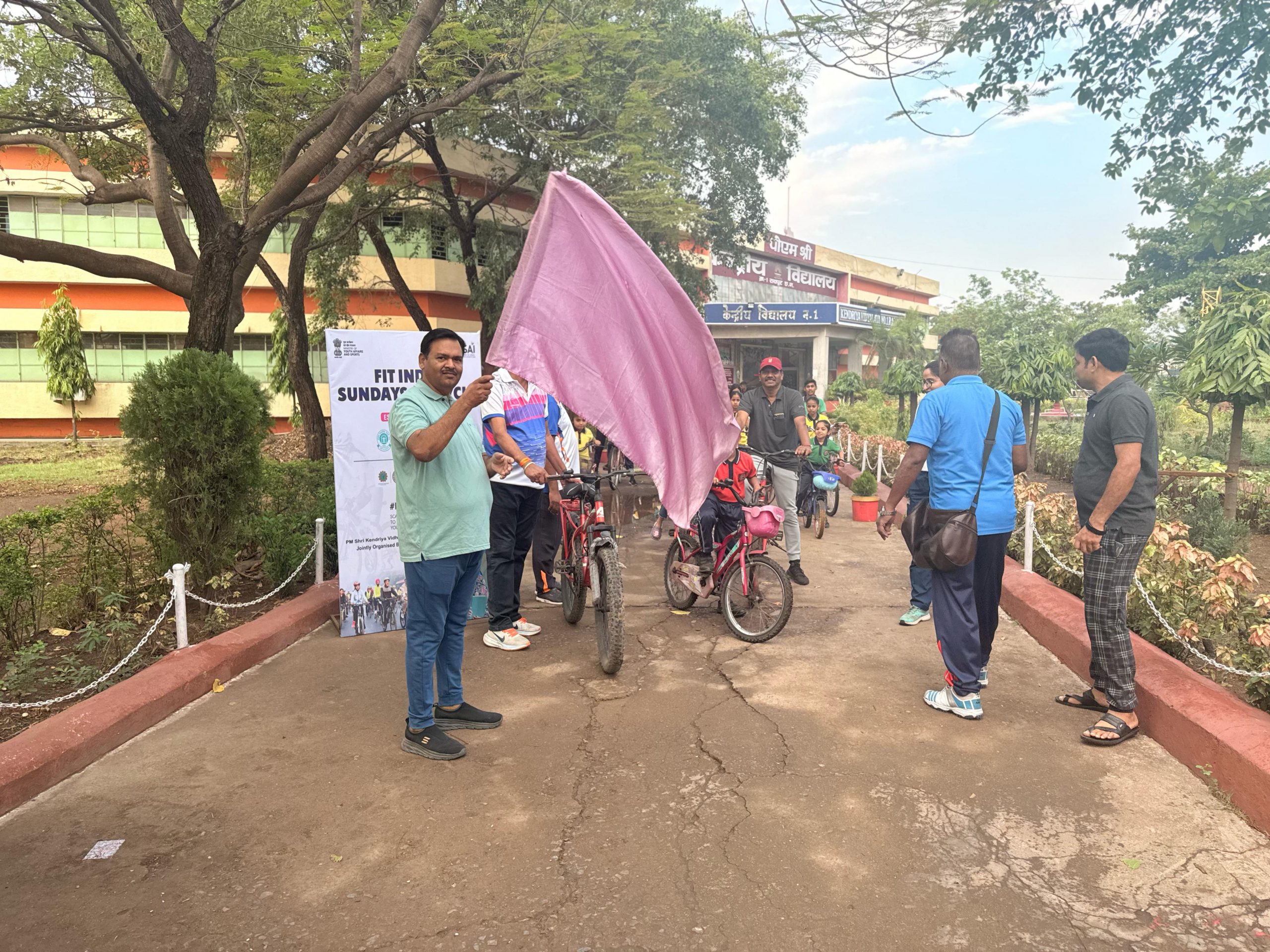 साइकिल ऑन सन्डे