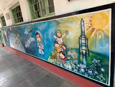 बात कर रही दीवार