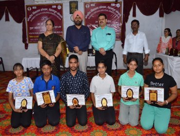 युवा संसद में उपलब्धि