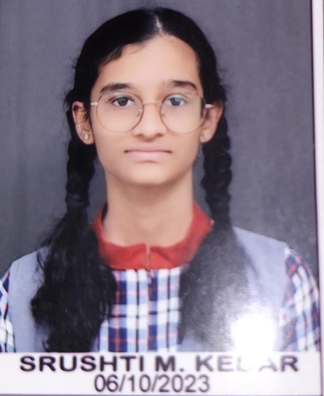 सृष्टि मुकेश केदार 