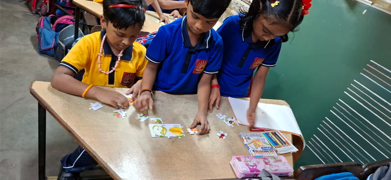 मजेदार दिन