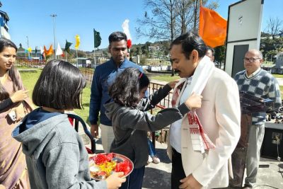 children welcomed sir