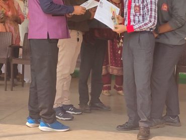 farewell of class 12 (7)