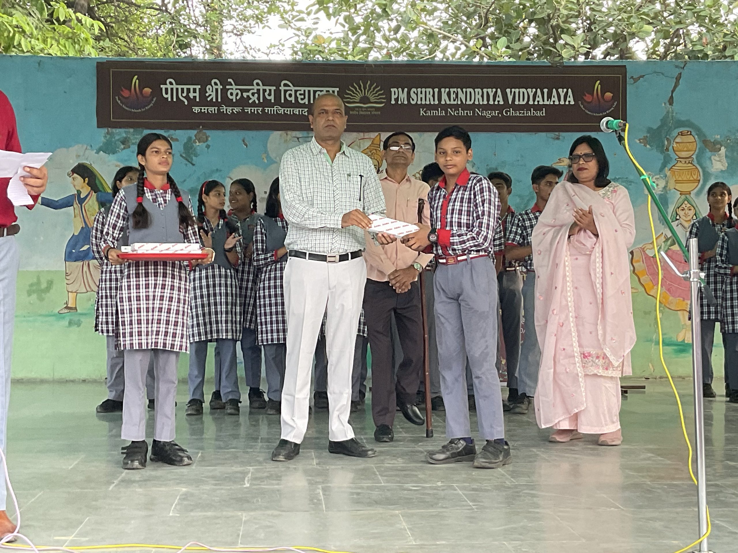 Adobe boot camp for students ----prize distribution