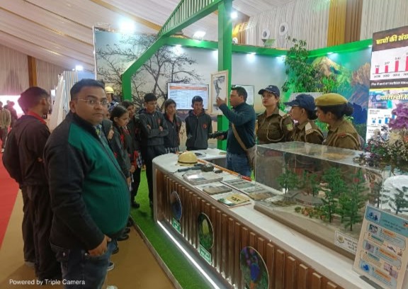 केन्द्रीय विद्यालय एफ.आर.आई. के विद्यार्थियों द्वारा उत्तराखंड रजत जयंती समारोह में प्रतिभाग एवं भ्रमण