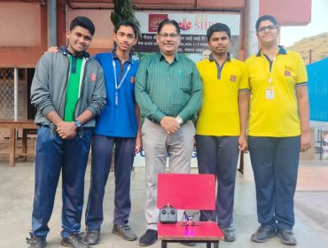 Students made quadcopter during IIT Techfest