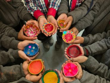 रंगोली और दीया सजावट प्रतियोगिता