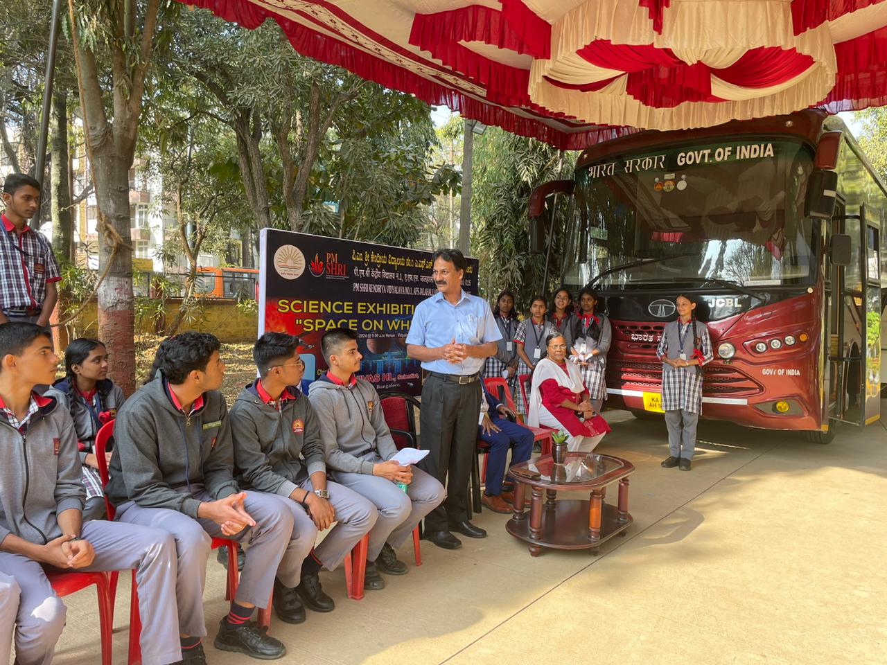 केवी 1 जलाहल्ली में स्पेस ऑन व्हील्स