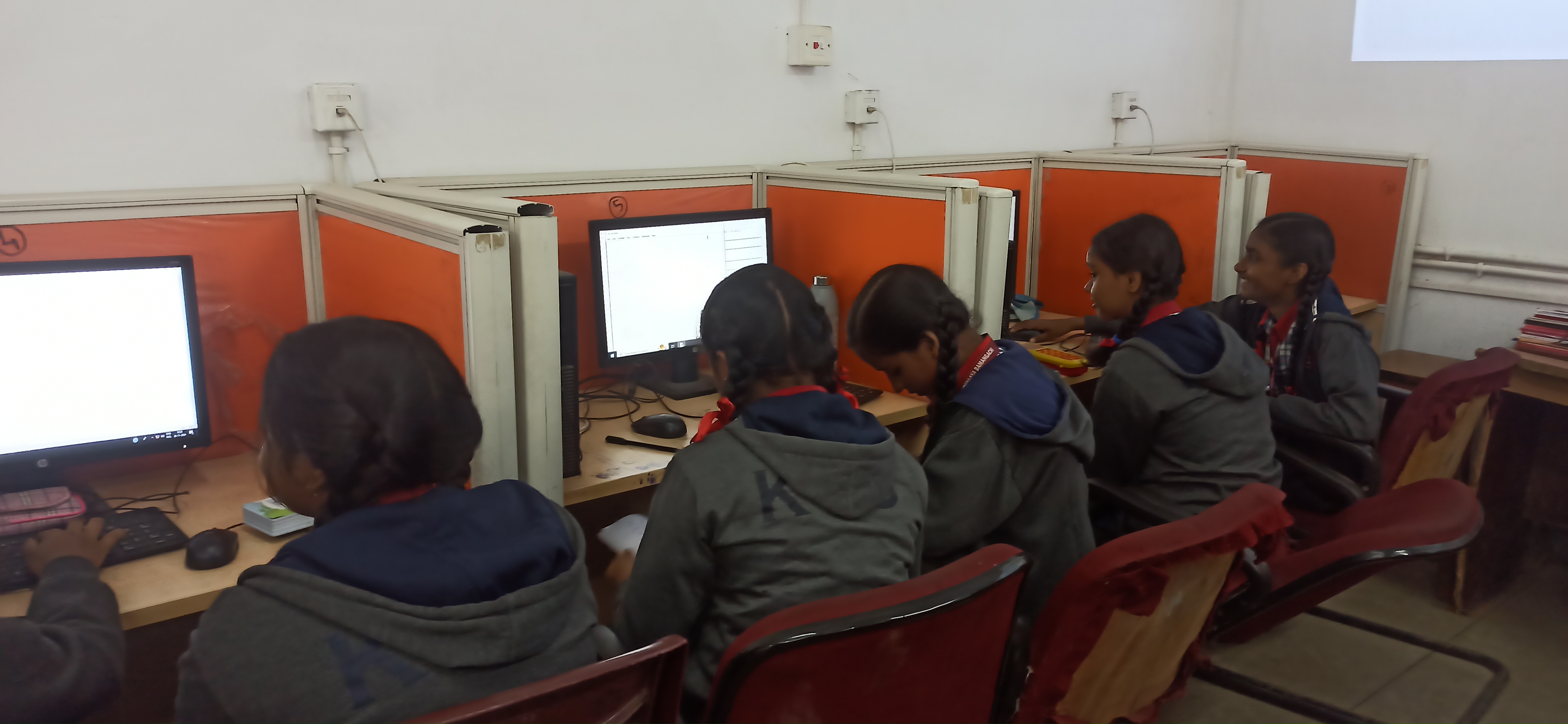 आईसीटी क्लासरूम