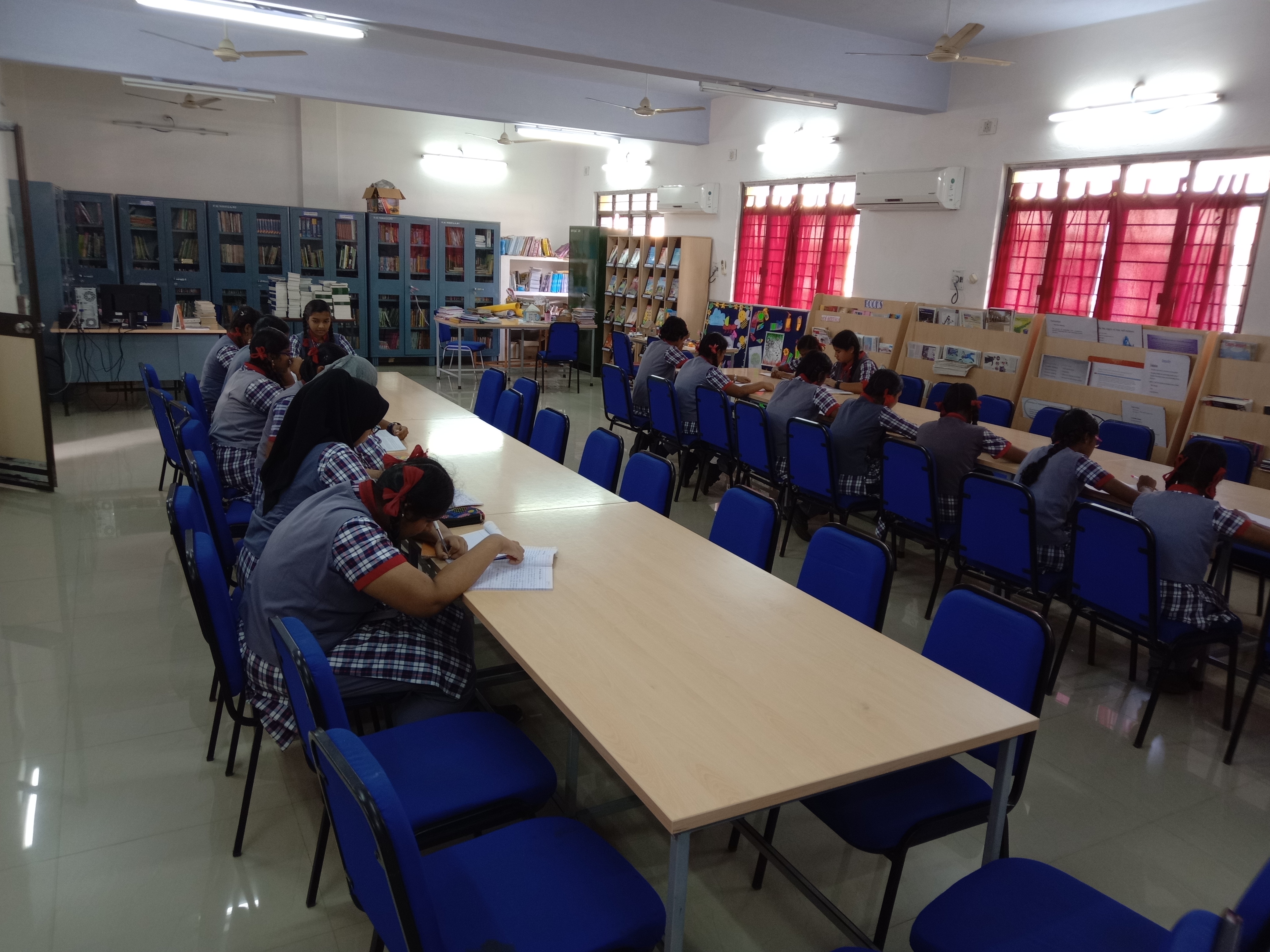 पुस्तकालय