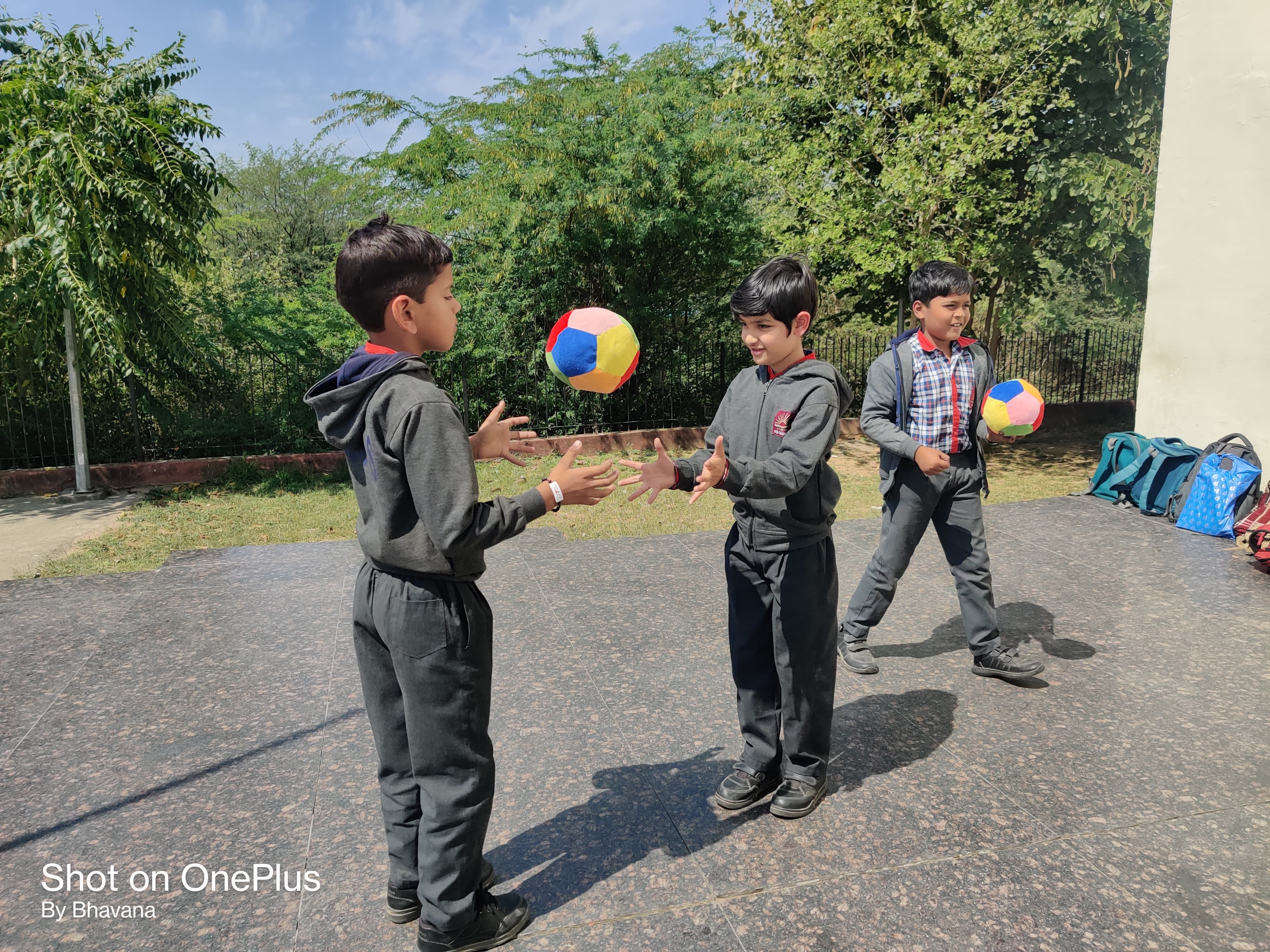 मजेदार दिन