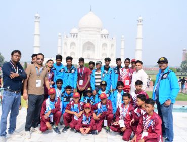 NSM student visiting Tajmahal