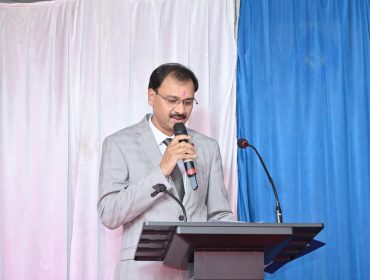 Principal Sir Welcomes Chiefguest