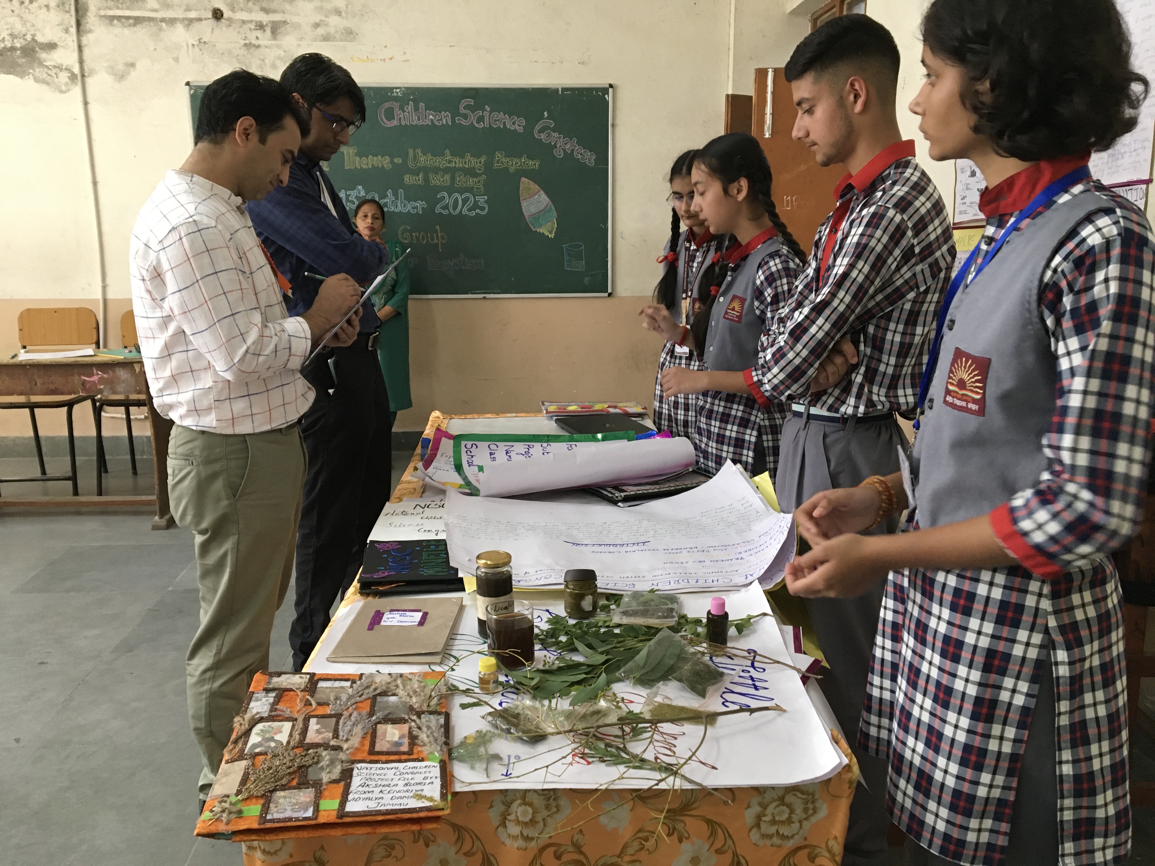 National Children Science Congress judges examining the projects