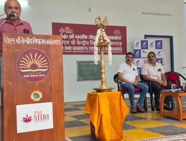 BOOK FAIR 16