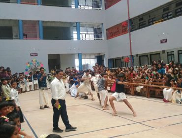 TUG OF WAR1