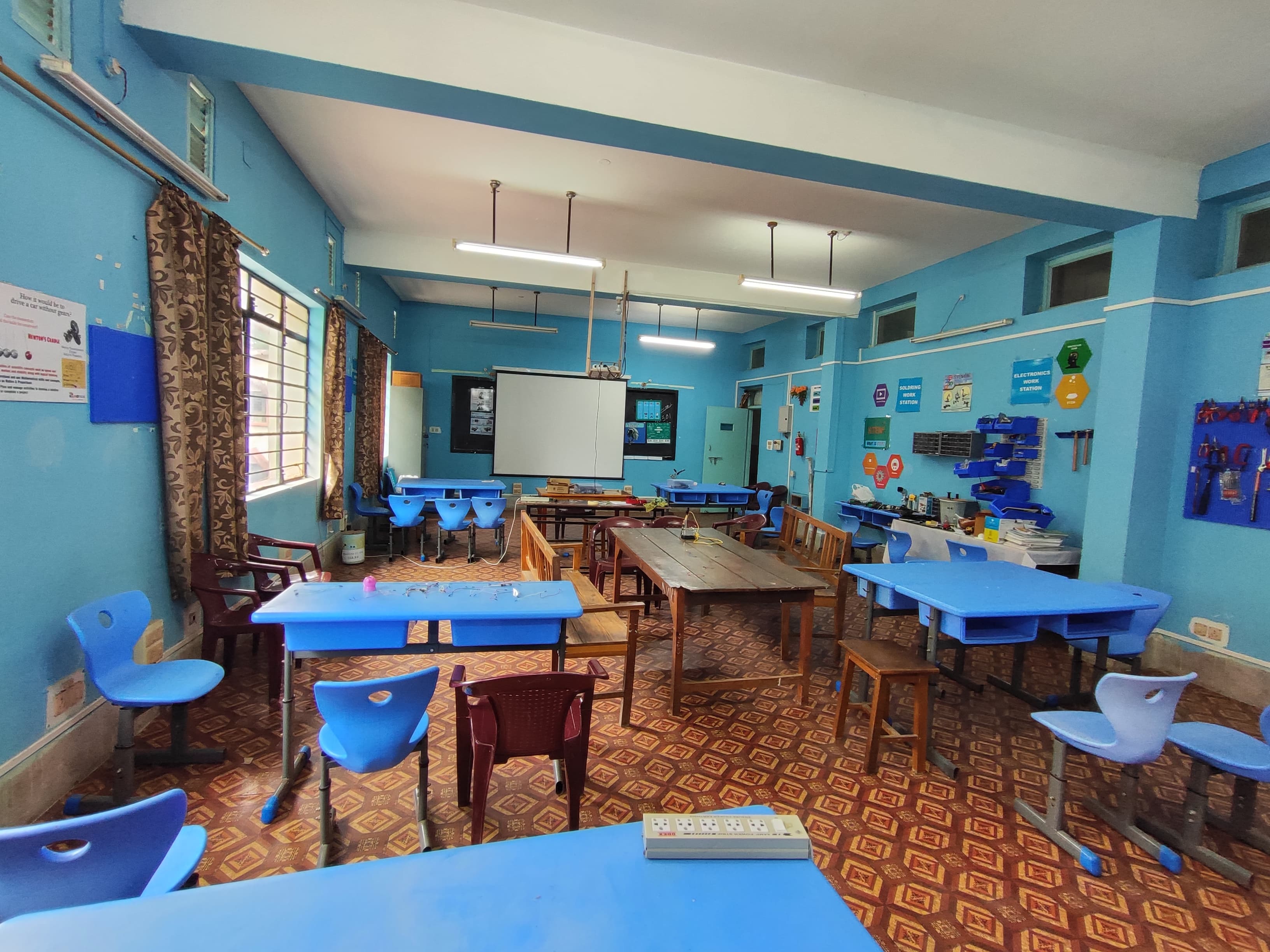 स्कूल गतिविधि