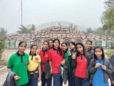 शैक्षणिक भ्रमण मुकुंदपुर
