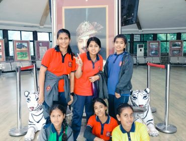 शैक्षणिक भ्रमण मुकुंदपुर