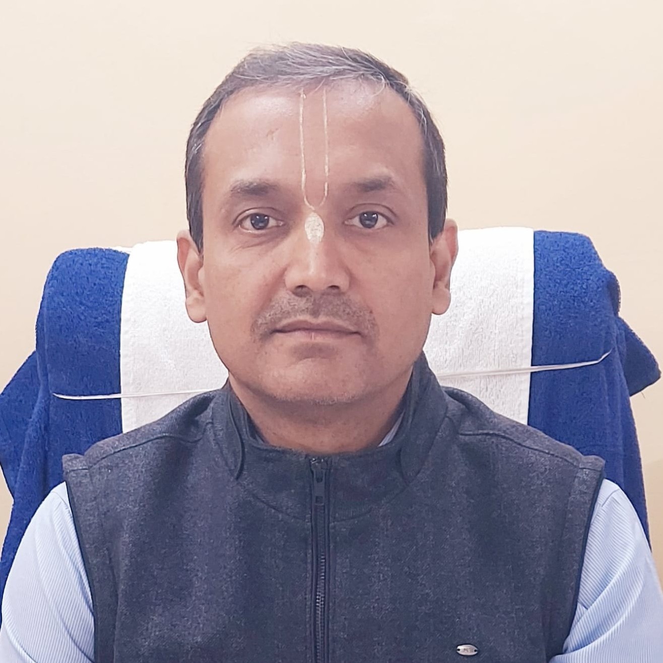 श्री योगेश कुमार गुप्ता
