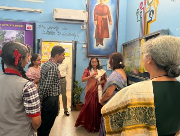 ए डी सी और डी सी का दौरा किया