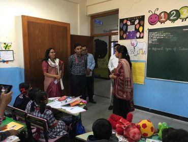 ए डी सी और डी सी का दौरा किया