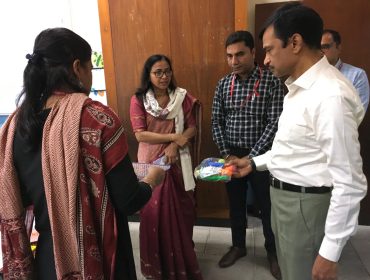 ए डी सी और डी सी का दौरा किया