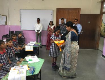 ए डी सी और डी सी का दौरा किया