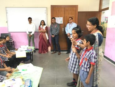 ए डी सी और डी सी का दौरा किया