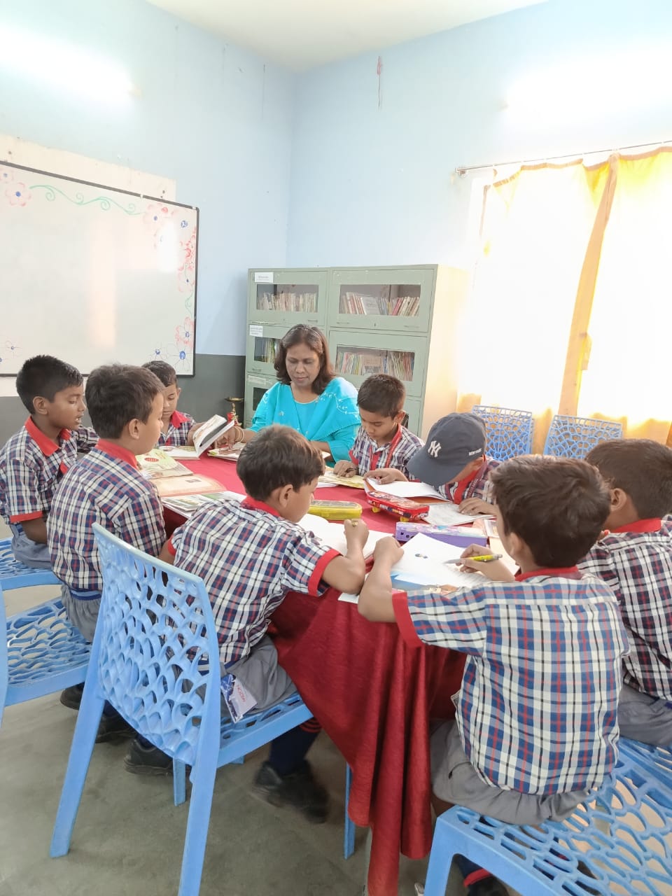 स्कूल पुस्तकालय