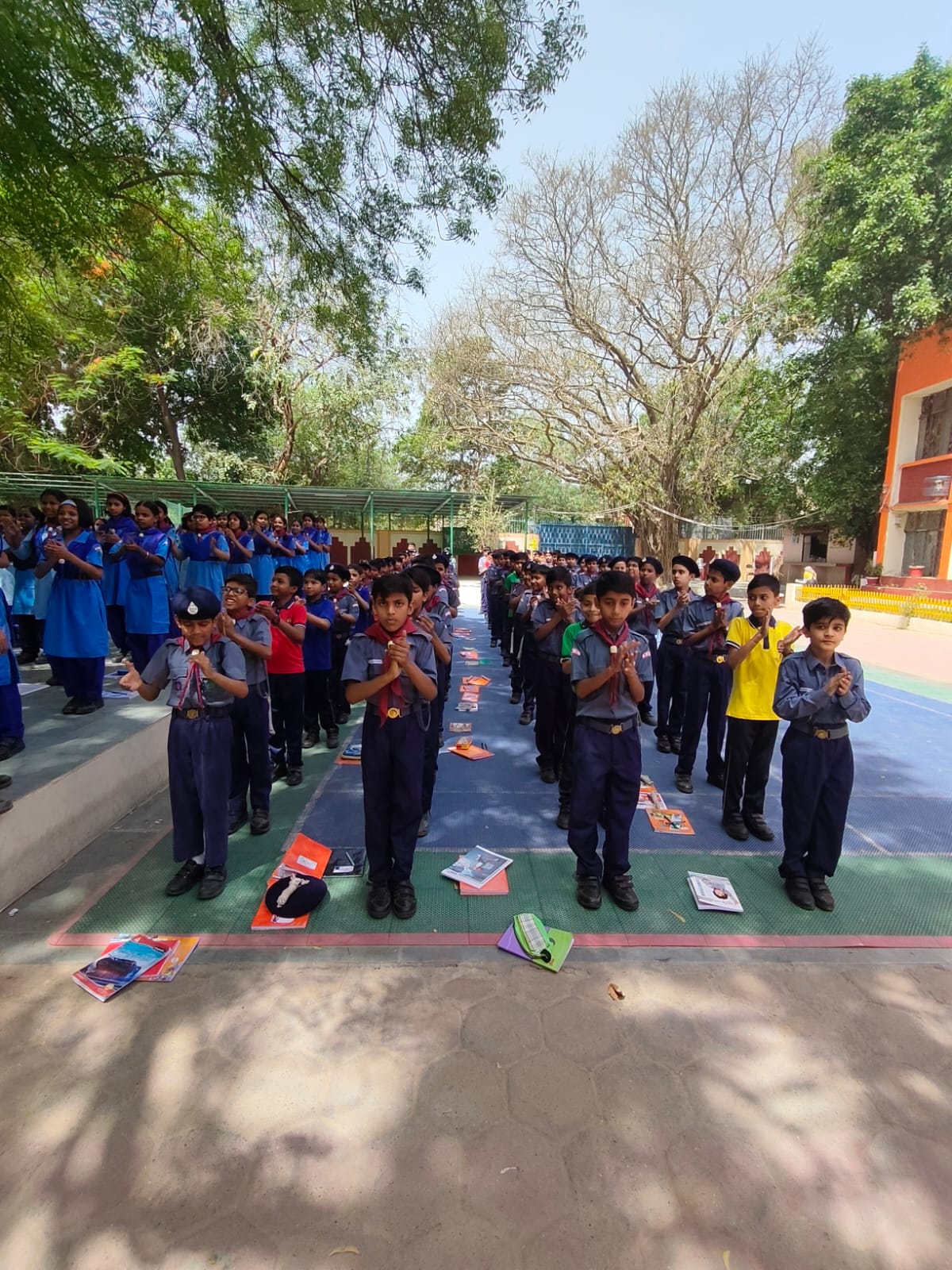 स्काउट एवं गाइड