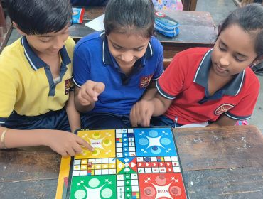 मजेदार दिन