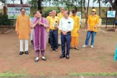 मिलने जाना