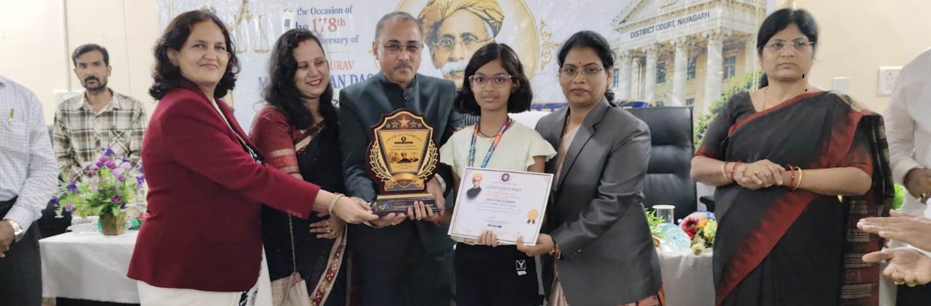 Proud moment for PM SHRI Kendriya Vidyalaya Nayagarh as Simran Priyadarsini wins district-level prize before honourable Collector and Judges.