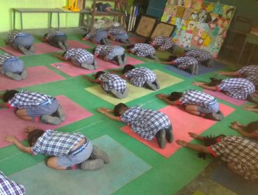 Yogaasanaa