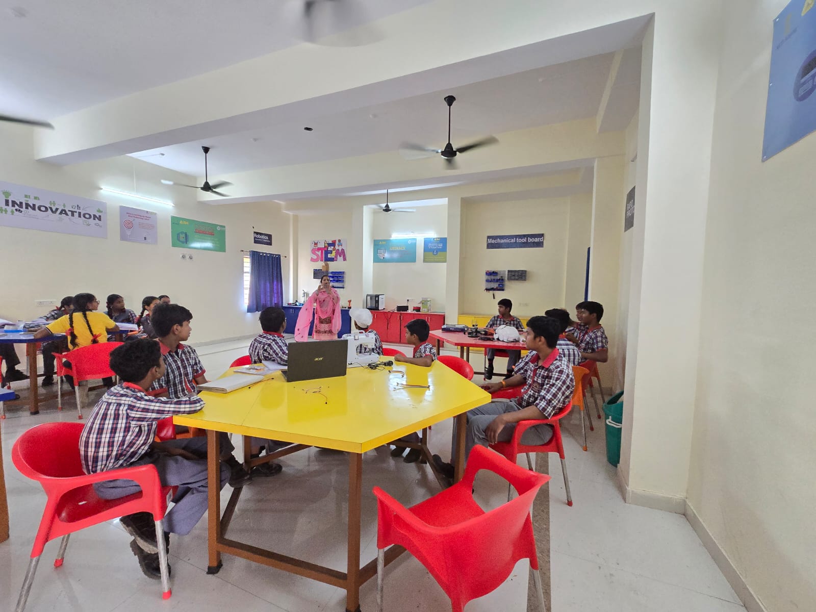 अटल टिंकरिंग लैब गतिविधि